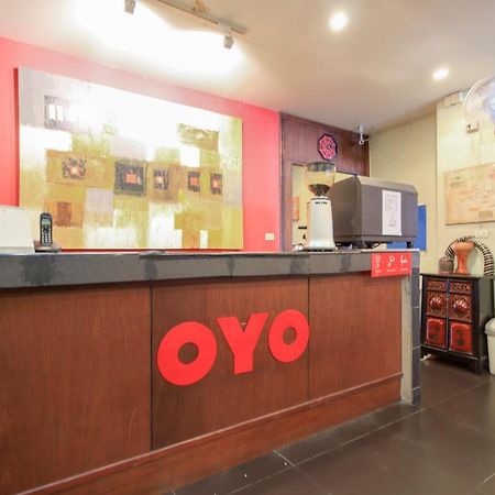 Oyo 1054 Phuket Backpacker Hostel Exterior photo