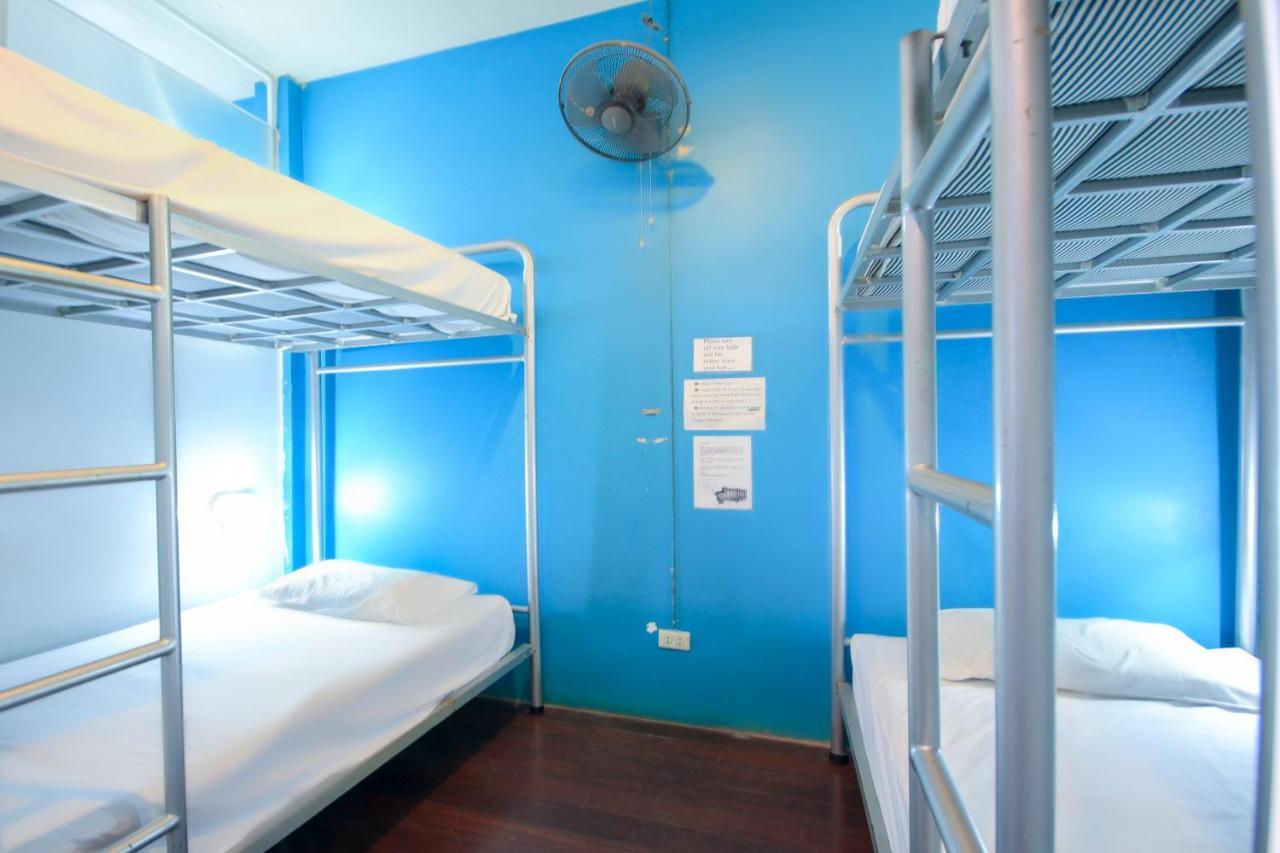 Oyo 1054 Phuket Backpacker Hostel Exterior photo