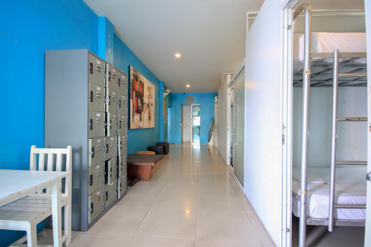 Oyo 1054 Phuket Backpacker Hostel Exterior photo