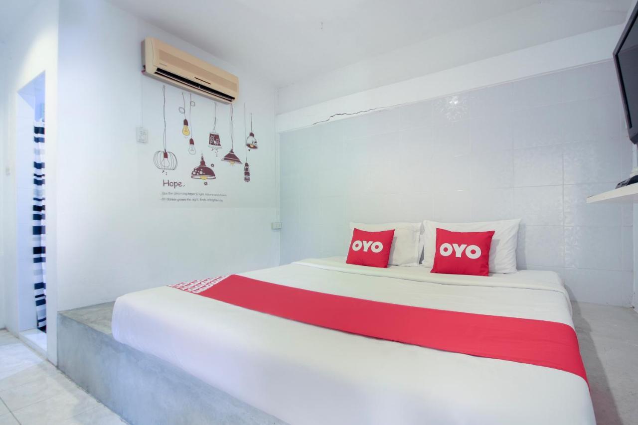 Oyo 1054 Phuket Backpacker Hostel Exterior photo
