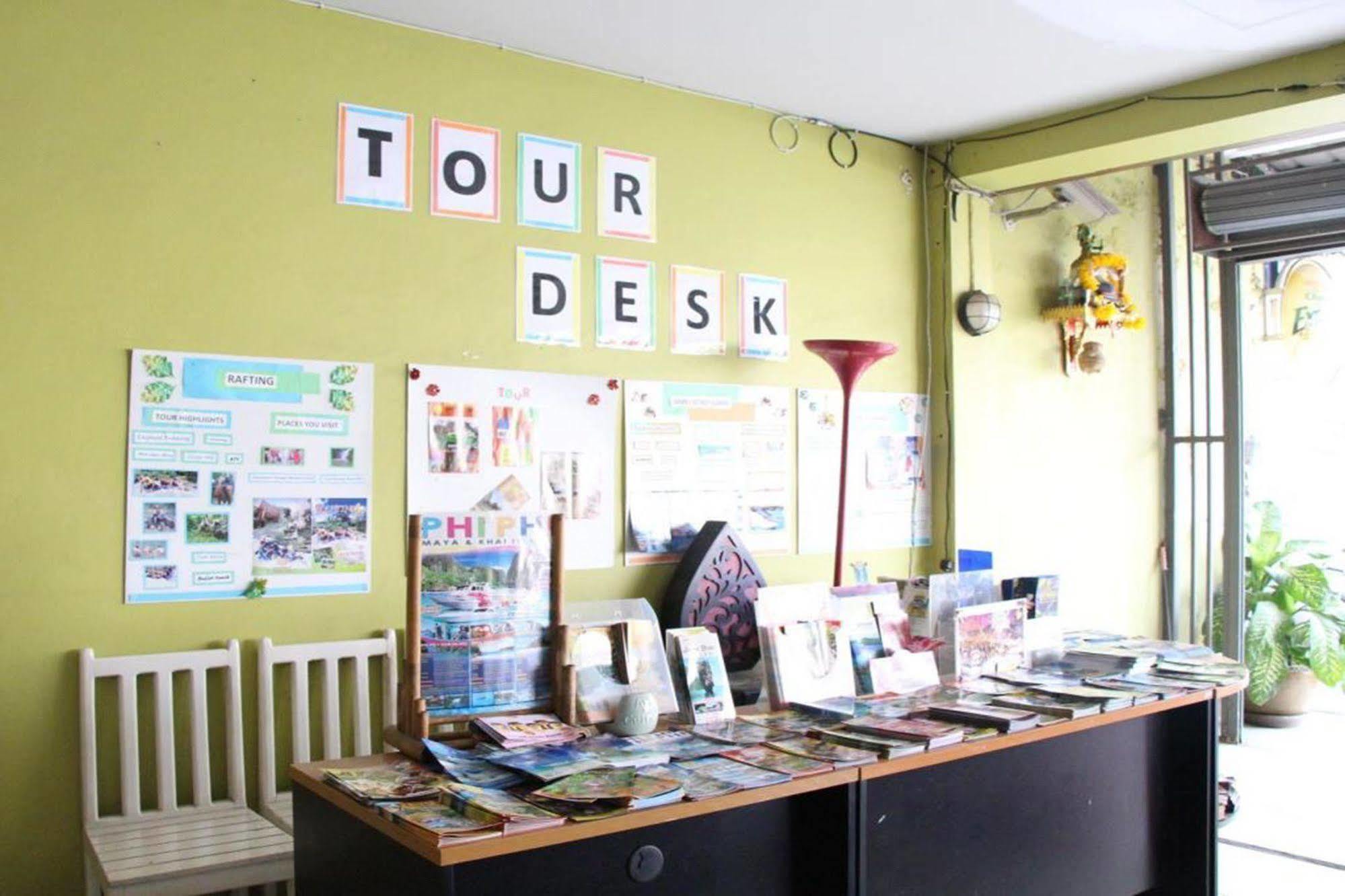 Oyo 1054 Phuket Backpacker Hostel Exterior photo